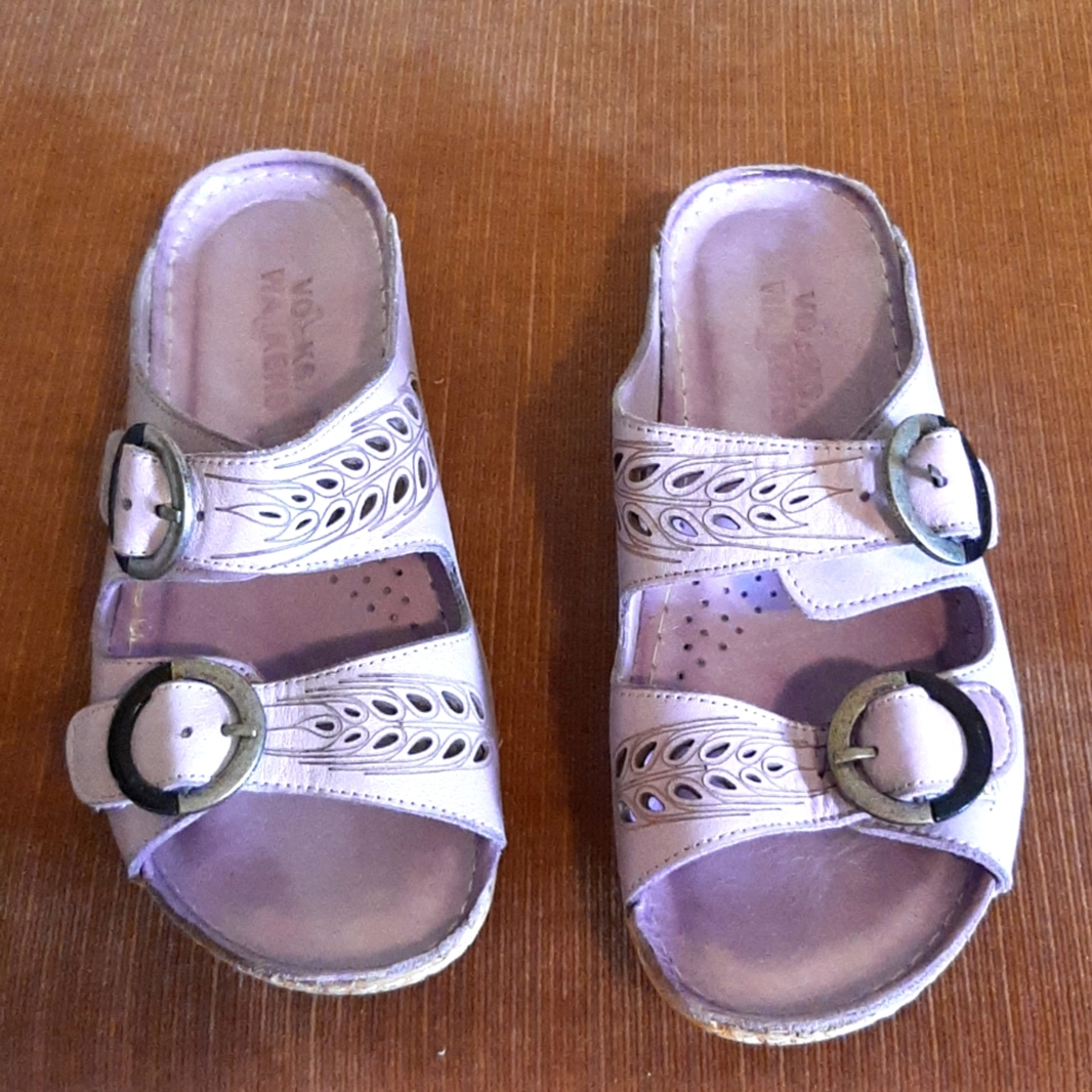 slip on sandals size 37